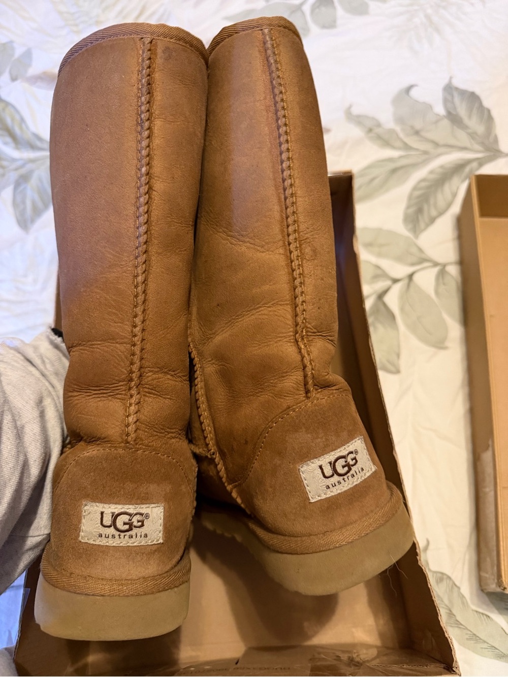 UGG Tall Classic Boots - Chestnut